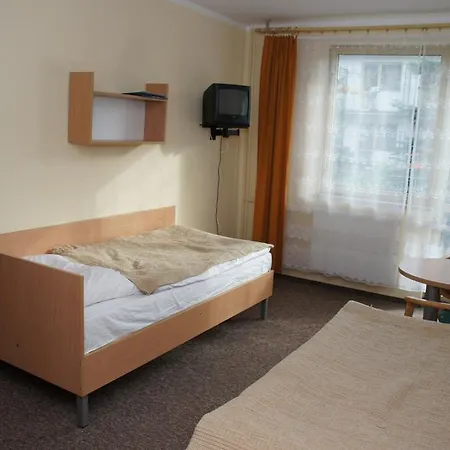 Resort Ow Carbo Dabki - W Sasiedztwie Lasu I Jeziora Dabki