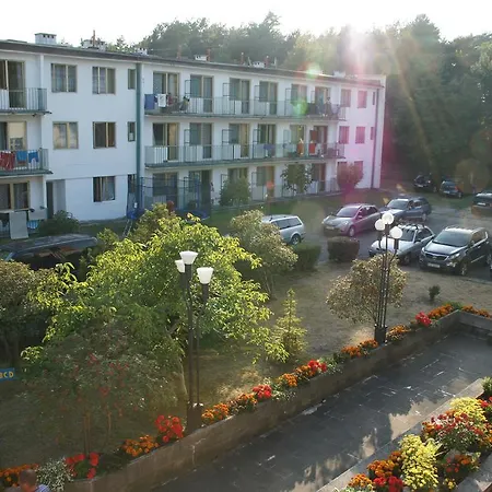 Ow Carbo - W Sąsiedztwie Lasu I Jeziora * Dąbki