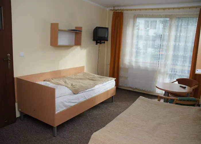 Üdülőközpont Ow Carbo - W Sasiedztwie Lasu I Jeziora Dąbki