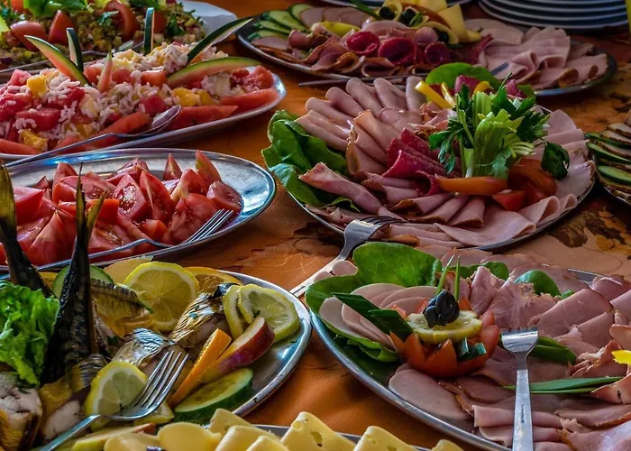 Ow Carbo - W Sasiedztwie Lasu I Jeziora * Dąbki